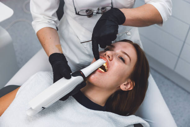 Best Cracked Tooth Emergency Dentist  in Greenacres, CA